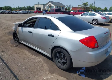 2010 Pontiac G6 z USA, uszkodzony, nr VIN 1G2ZA5E09A4166011